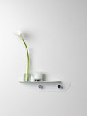 Prateleira Desalinhada com Pendurador